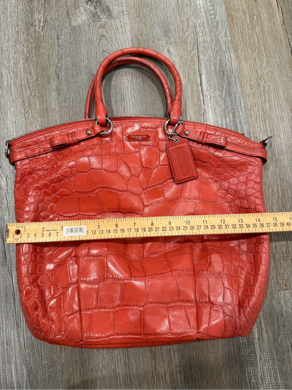 Coach Madison Lindsey Coral Croc Leather Satchel F22304 - Picture 2 of 9